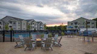 Landing Stunning 2BD Yoga Studio Gym - 1