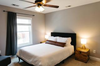 "King's Quarters" Modern Urban Stay - Downtown LEX - 6