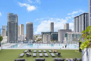 Prime Downtown Stay 2BR- Parking Included -Near Bayside & Cruise Port - 0