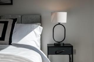 Glasswing Stays Central Liverpool Two-Bed L3 - 3