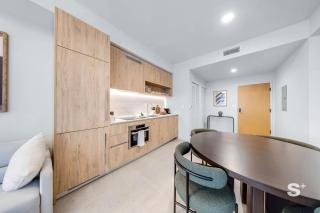 High-Rise Condo in Crosby Miami - Pool - Gym - 1