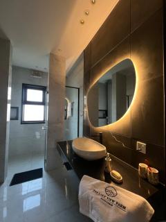 The Lake View Farm - 6