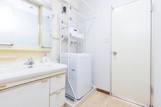 Spacious 1120feet , 3-Bedroom Apartment near Ikebukuro, 2 Minutes to Train - 2