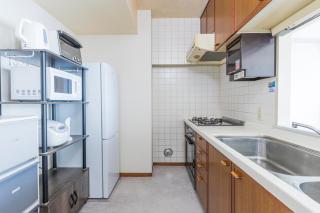 Spacious 1120feet , 3-Bedroom Apartment near Ikebukuro, 2 Minutes to Train - 4