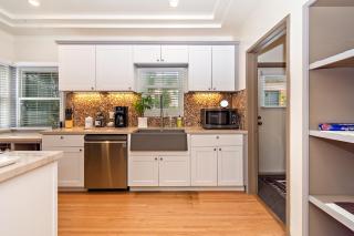 The SOFI Special - Modern Retreat, Dog Friendly - 8