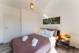 MoHost Bobby - Right in the city mood - 4