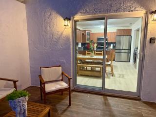 E&A SouthWest Miami - Breeze Studio B - 8