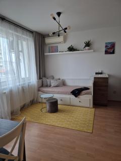 New, modern and cozy 2 bedroom apartment with balcony - 0