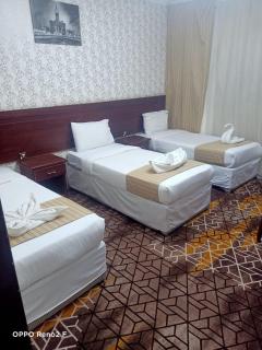 هنا الشرق - 5