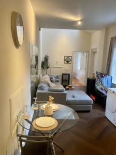 Valentinez Properties - Apart Hotel with a garden in Liverpool - 9