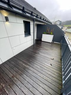 Moderne Maisonette-Ferienwohnung mit Dachterrasse, Waldblick & Parkplatz - 5