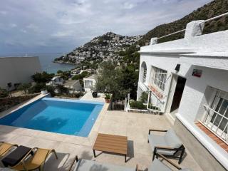 Preciosa casa con piscina desbordante y vistas al mar - 7