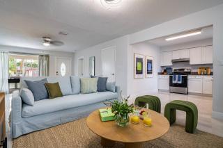 Central 3BD wPool and Covered Patio 10 min to FLL - 4