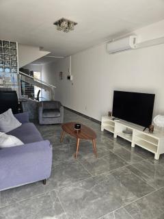 Anton Luxury Villa SeaView by Emmelia Group - Chlorakas - 7