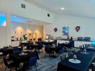 Quality Inn & Suites - 7