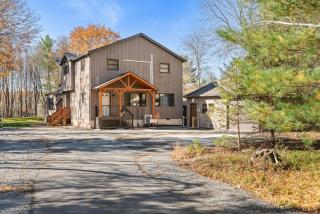 Lakefront with Beach Game Room Fire-pit and More - 4