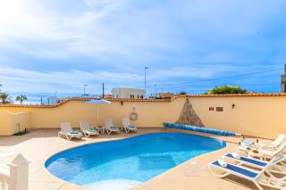 Spacious Villa Victoria Heated Pool - 8