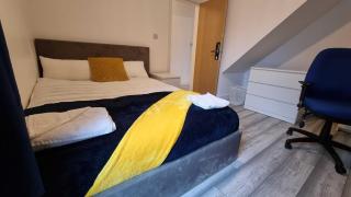 Beautiful Rooms Near Birminngham City Airport - Birmingham - 6