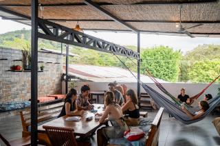 Sandy Toes Hostel - 8