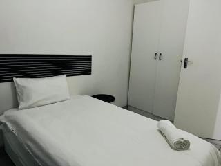 The Dunes Holiday Home - Port Elizabeth - 4