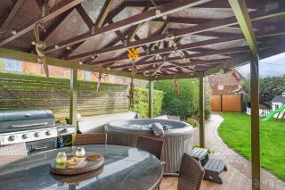 4 Bed in Dersingham oc-m33680 - 1