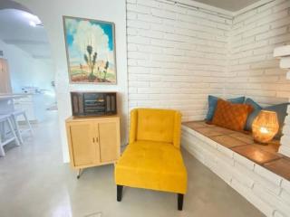 Reid Park 4BR Remodeled Fenced Sleeps 8 - 3