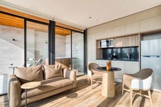 PH de Lujo con Jacuzzi Privado y Terraza - 8