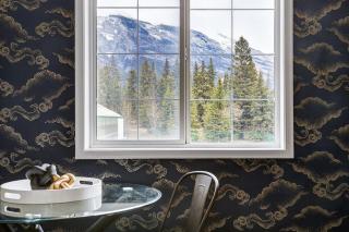 The Perfect Getaway for Exploring Canmore and Banff) - 0