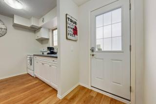 Charming Condo In The Heart Of Canmore - 2