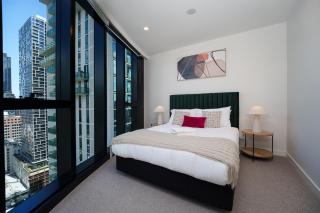 Luxe City Family Suite with Heated Pool Gym - 1