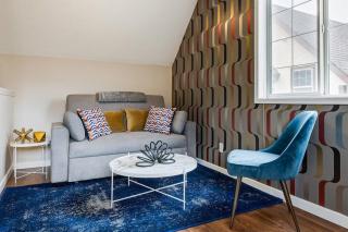 Cozy and Stylish Stay in Mountain View Condo - 8