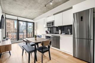 Modern 1BR City Escape with Balcony near DT Calgary - 6