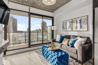 Spacious and Stylish Modern Condo in Calgary - 0