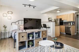 The Most Perfect Stay in Canmore with Mountain View - 1