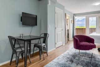 Stunning Mountain View Cozy Studio for Small Grp - 3