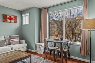 Charming and Stylish renovated Condo near Banff - 4