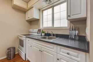 Cozy Condo in the Heart of Canmore - 5