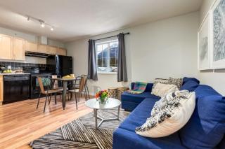 Delightful 2BR Mountain Escape in Canmore - 5