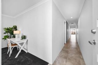 The Sunlit Expansive Hideaway - 1