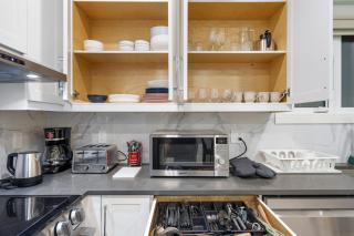 Modern 6BR Home - Perfect for Groups & Families - 7