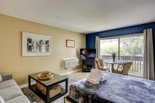 Bluff Villas 1687 - 9