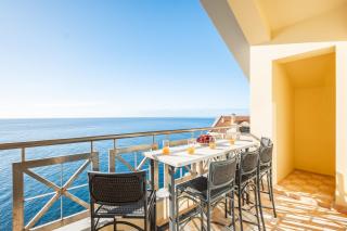 Cliff View Apartment - By Wehost - 0