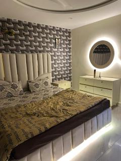 Modern Era Apartment 1BHK with Magical Lights in Bahria Town Lahore - 5