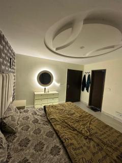 Modern Era Apartment 1BHK with Magical Lights in Bahria Town Lahore - 4