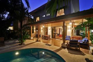 Villa Louise 4BR Modern Villa - Few Steps from the Beach - 0