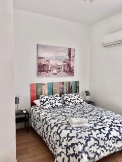 Centro Madrid Rio - Monederos C - 8