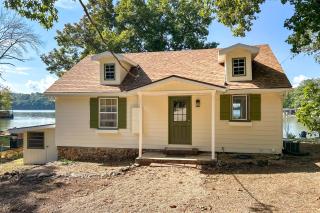 Dock, Deck and Dreamy Views! Lake of the Ozarks Home - 7