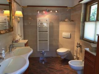 Blockhaus am Waldrand - 2