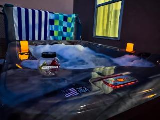 Family Fun, Movie Theater Games Full Kitchen Pool table Quiet Cul-de-Sac - 9