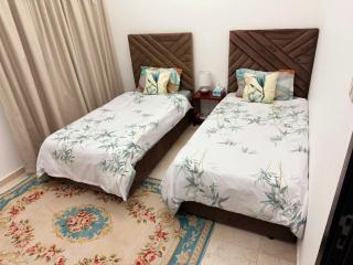 Gorgeous Villa Rooms opposite to Mirdif City Center - Dubai - 1